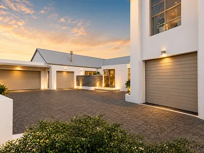 4 Bedroom House For Sale in George - 5IYn.webp