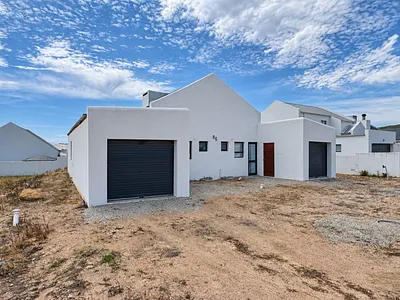 4 Bedroom House For Sale in St Helena Bay - QsO8.webp