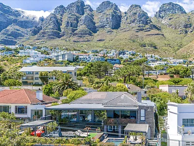 12 Bedroom House For Sale in Cape Town - agxX.webp