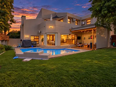 4 Bedroom House For Sale in Sandton - pEMo.webp