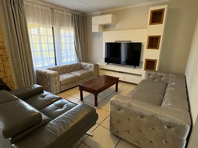 3 Bedroom Townhouse To Rent in Sandton - img