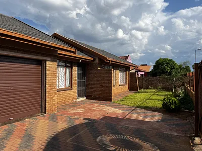 3 Bedroom House For Sale in Soshanguve - img