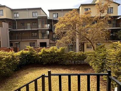 2 Bedroom Apartment For Sale in Midrand - 2pYz.webp