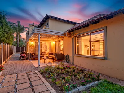 3 Bedroom Townhouse For Sale in Sandton - img