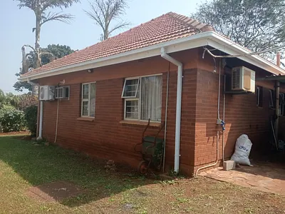 3 Bedroom House For Sale in Empangeni - rwW3.webp