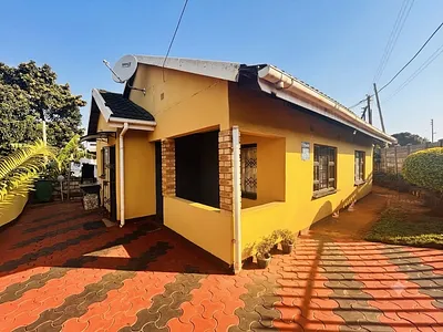 3 Bedroom House For Sale in Empangeni - kJAX.webp