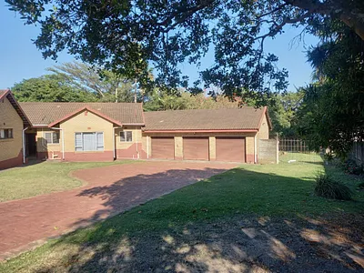 3 Bedroom House For Sale in Richards Bay - IYN8.webp
