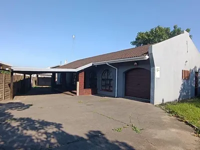 3 Bedroom House For Sale in Richards Bay - SDc1.webp