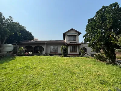 5 Bedroom House For Sale in Empangeni - 8EsB.webp