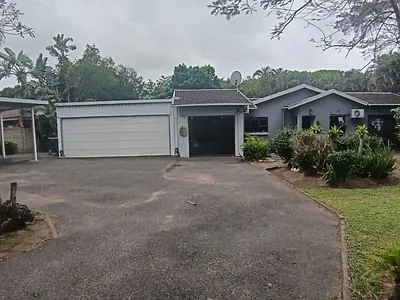4 Bedroom House For Sale in Richards Bay - SnlK.webp