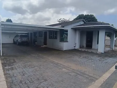 3 Bedroom House For Sale in Richards Bay - blLq.webp