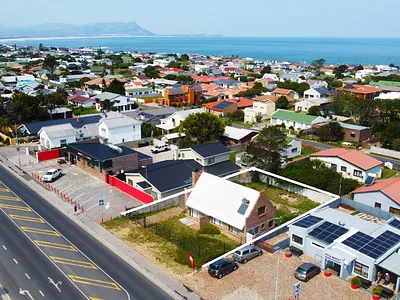 3 Bedroom House For Sale in Kleinmond - img