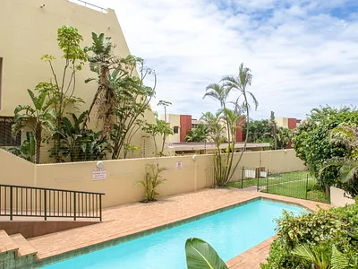 2 Bedroom Apartment For Sale in Umhlanga Central, Umhlanga - oUKa.webp