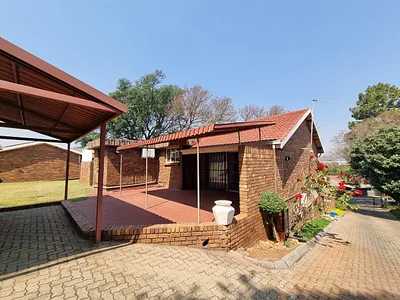 4 Bedroom Apartment For Sale in La Montagne, Pretoria - qSXM.webp