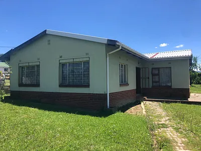 2 Bedroom House For Sale in Ugie - Jq5g.webp