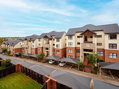 2 Bedroom Apartment For Sale in Midrand - oUWR.webp
