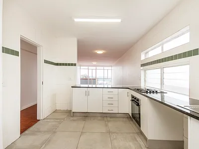 2 Bedroom Apartment To Rent in Craighall Park, Johannesburg - img
