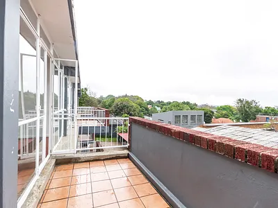 2 Bedroom Apartment To Rent in Craighall Park, Johannesburg - PIk7.webp