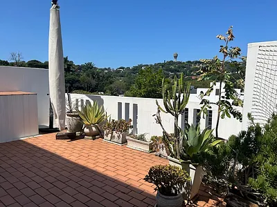 3 Bedroom Apartment For Sale in Durban North - 91cs.webp