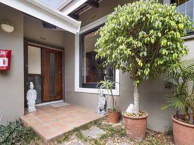 4 Bedroom Apartment For Sale in Durban - xuGo.webp