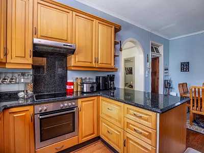 5 Bedroom House For Sale in Durban - I5q6.webp