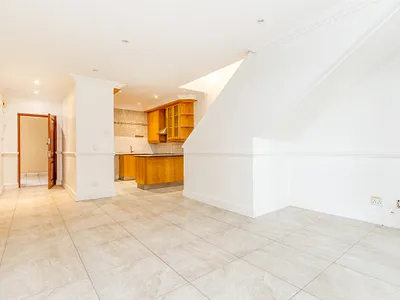 3 Bedroom Apartment For Sale in Sandton - rJg1.webp