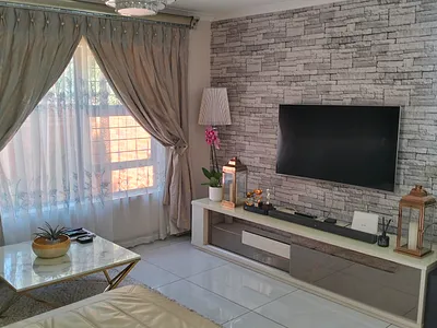 3 Bedroom Apartment For Sale in Pretoria - bZhx.webp