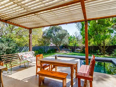 4 Bedroom House For Sale in Randburg - d6og.webp