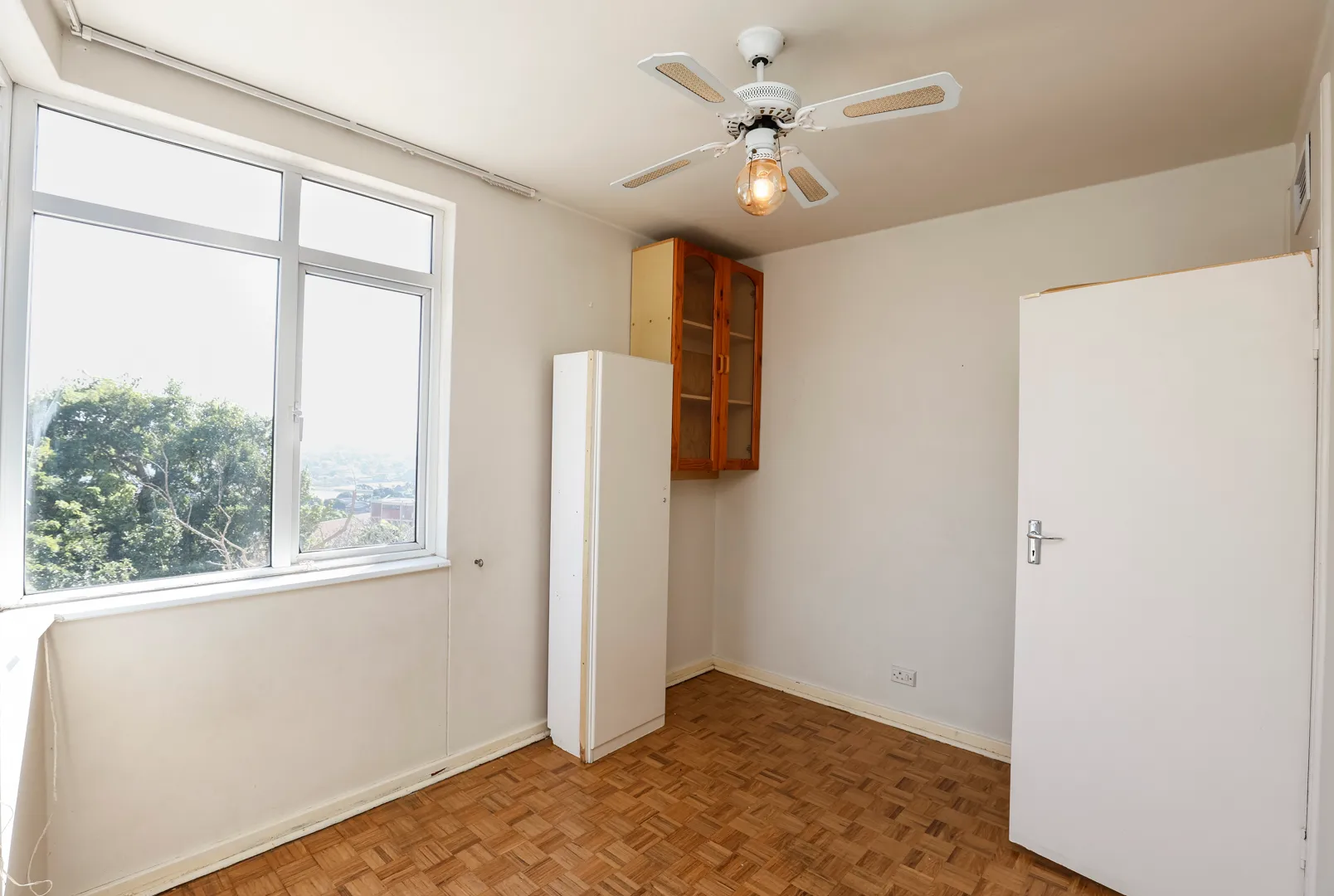 Carousel Indicator - SquV.webp