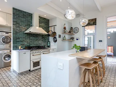3 Bedroom House For Sale in Cape Town - Rog9.webp