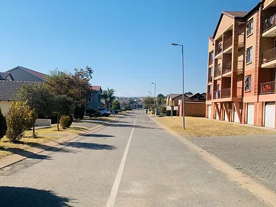 2 Bedroom Apartment For Sale in Centurion - agwe.webp