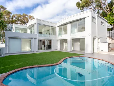 4 Bedroom House For Sale in Cape Town - jhww.webp