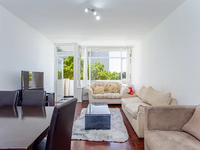 2 Bedroom Apartment For Sale in Cape Town - Ij1q.webp