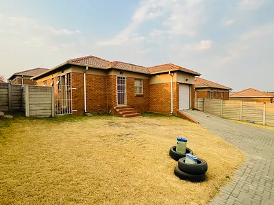 3 Bedroom House For Sale in Centurion - tnrP.webp