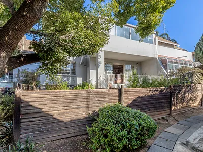 2 Bedroom Apartment For Sale in Johannesburg - XElr.webp