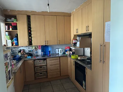 3 Bedroom Apartment For Sale in Pretoria - ufnm.webp