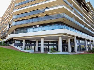 3 Bedroom Apartment To Rent in Umhlanga - 5KrH.webp