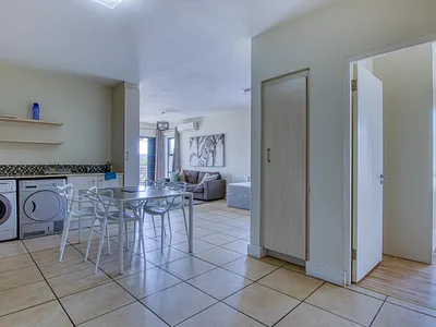 2 Bedroom Apartment For Sale in Sandton - img