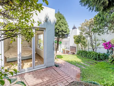 2 Bedroom House For Sale in Johannesburg - d5ND.webp