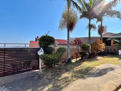 3 Bedroom House For Sale in Durban - 64fH.webp