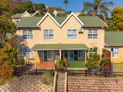 3 Bedroom Townhouse For Sale in Durban - qwAo.webp