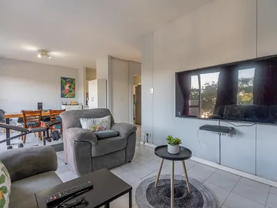 2 Bedroom Apartment For Sale in Durban - ot6Z.webp