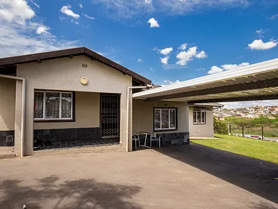 3 Bedroom Townhouse For Sale in Durban - TTTm.webp