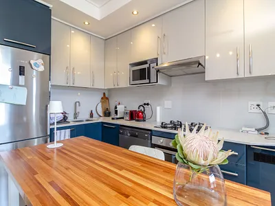 1 Bedroom Apartment For Sale in Cape Town - APzc.webp