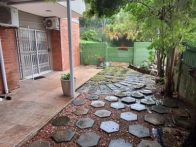3 Bedroom Apartment For Sale in Durban - FfUy.webp