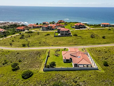 3 Bedroom House For Sale in East London - m69u.webp