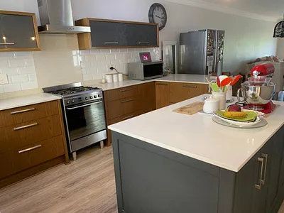 3 Bedroom Townhouse For Sale in Durban North - 37Ug.webp