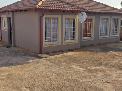 3 Bedroom House For Sale in Pretoria - 53fL.webp