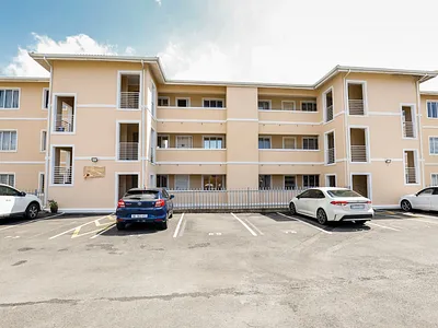 2 Bedroom Apartment For Sale in Durban - lTmF.webp