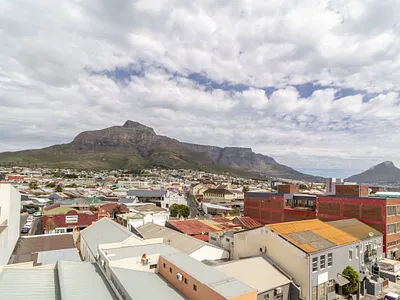 1 Bedroom Apartment For Sale in Cape Town - EdS8.webp
